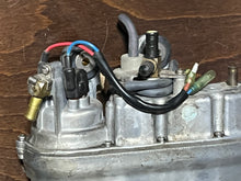Load image into Gallery viewer, 250 225 200hp Yamaha OX66 VST FLOAT CHAMBER W TOP 66K-14980-00-00 &amp; FUEL PUMP 67H-13907-00-00 Two Stroke v6 1999-2003
