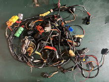 Load image into Gallery viewer, f 225 hp Yamaha 69J-8259N-10-00 WIRE HARNESS ASSY 3 electrical 225 hp FOUR STROKE 2003-05 v6
