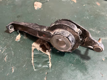 Load image into Gallery viewer, 70 hp Johnson Evinrude THROTTLE LEVER 0387800 SPARK ADVANCE 0319318 THROTTLE LEVER TO CAM 0336424 two stroke
