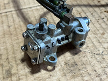 Lade das Bild in den Galerie-Viewer, 40 50 hp Nissan Tohatsu 3c8090001 oil pump 3C8710101M two stroke 2002-2005
