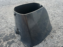 Cargar imagen en el visor de la galería, f 115 hp Yamaha bottom cowling APRON 67F-42741-00-8D Four Stroke 2000-2005
