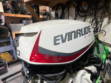 Lade das Bild in den Galerie-Viewer, 40 50 60 hp Evinrude E-tec 0285812 Motor Cover Assy White AF AG MODELS
