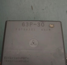 Lade das Bild in den Galerie-Viewer, f 150 hp Yamaha 63P-30 63P-8591A-30-00 ENGINE CONTROL UNIT ASSY ecu 2005 Four Stroke -  2325 hours
