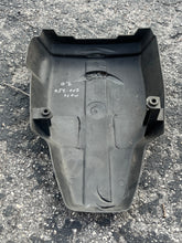 Lade das Bild in den Galerie-Viewer, 200 - 250 hp Mercury FLYWHEEL COVER 818446 two stroke 3.0 carbureted IMPERFECT

