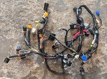 Cargar imagen en el visor de la galería, f 115 hp Yamaha WIRE HARNESS ASSY 6EK-82590-00-00 four stroke 2014-2018
