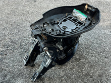 Cargar imagen en el visor de la galería, MFS 50 40 hp Tohatsu 3KYQ671000 BOTTOM COWL, 3KYW610200 DRIVE SHAFT HOUSING, 3KZQ772081 SWIVEL BRACKET, 3KYQ013000 ENGINE BASE ASSY, 3KYQ772121 CLAMP BRACKET (PTT-L) PORT, 3KYQ772111 CLAMP BRACKET (PTT-R) STARBOARD four stroke midsection

