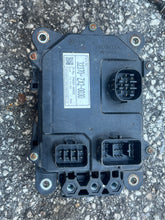 Load image into Gallery viewer, BF 250 hp Honda FUSE JUNCTION BOX 32370-ZX2-004 32370-ZX2-003 four stroke 2011 2007-up
