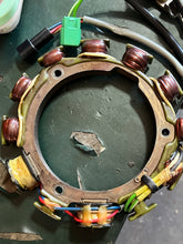 Lade das Bild in den Galerie-Viewer, 90 hp Yamaha STATOR 6H0-85510-03-00 two stroke 2002-2009 genuine

