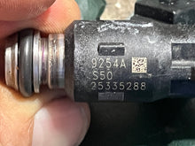 Lade das Bild in den Galerie-Viewer, 60 50 40 30 hp Mercury EFI FUEL INJECTOR 892123002 9254A four stroke TESTED
