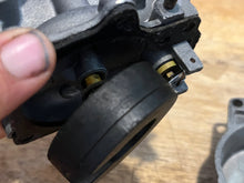 Load image into Gallery viewer, 70 hp Johnson Evinrude 313355 d2 d1 CARBURETOR w linkages, choke solenoid &amp; plunger TWO STROKE oem 0393546 0393547 CARBURETOR with linkages two stroke 1978-88
