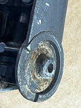 Cargar imagen en el visor de la galería, sold ebay apr2026—-DT 6 hp Suzuki TILLER HANDLE 63111-98102-0ED &amp; cover corner 63113-98120-0ED two stroke 1999 ‘92-2002

