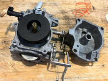 Load image into Gallery viewer, 70 hp Johnson Evinrude 313355 d2 d1 CARBURETOR w linkages, choke solenoid &amp; plunger TWO STROKE oem 0393546 0393547 CARBURETOR with linkages two stroke 1978-88
