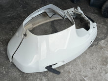 Lade das Bild in den Galerie-Viewer, DF 175 hp Suzuki  SIDE COVER SET WHITE 61811-96L01-Y5S 61820-96L01-Y5S 2015-2023 with PANEL FRONT 61831-96J10-Y5S
