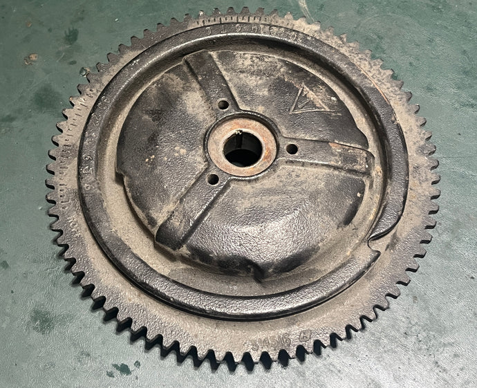 sold ebay april2024—-20 25 30 hp Johnson Evinrude 514516 Flywheel two stroke also 585158 0583001