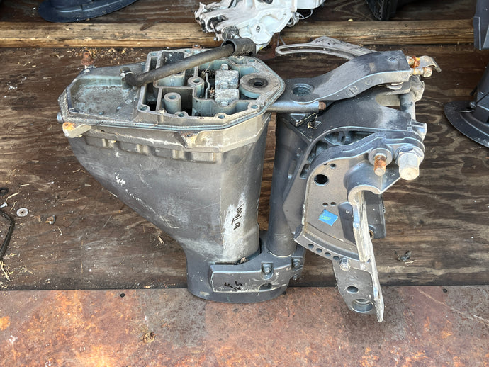 F 25 hp Yamaha 20” Long MIDSECTION with SWIVEL 65W-43311-10-4D UPPER CASING 65W-45111-10-4D EXHAUST 65W-41137-04-94 BRACKETS 65W-43111-02-4D 65W-43112-02-4D four stroke 1998-2015