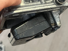 Cargar imagen en el visor de la galería, 90 hp Yamaha CARBURETOR SET 6H1-14301-30-00 14302 14303 TWO STROKE 2004-2009
