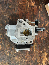 Cargar imagen en el visor de la galería, sold local nov25-2025——15 HP Yamaha CARBURETOR Assy 1 6E7-14301-74-00 with FUEL PUMP two stroke 1984
