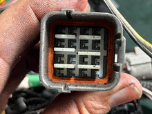 Lade das Bild in den Galerie-Viewer, DF 30 25 hp Suzuki WIRING HARNESS 36610-94L41 four stroke 2016-2018
