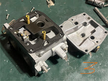 Load image into Gallery viewer, 150 hp Johnson Evinrude CARBURETOR SET 0389990 389991 389992 Two Stroke 1979 body# 324955, LINK PIN THROTTLE ARM 0387378, LINK PIN ASSY 0387379, CHOKE LINK 0316073
