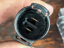 Lade das Bild in den Galerie-Viewer, 150 - 250 hp Yamaha ELECTRICAL RESISTOR 65L-85370-00-00 Two Stroke OX66 1997-2005
