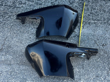 Load image into Gallery viewer, 250 225 200 Tohatsu HZY3-63731-A03ZC HZY3-63736-A03ZC LOWER MOUNT Cover set BF BFT honda Left PORT RIGHT starboard (Long)
