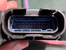 Load image into Gallery viewer, 40 30 hp Mercury Yamaha ECM ENGINE CONTROL MODULE with bolts 856178T3 856178 67C-85540-00-00 four stroke 2000
