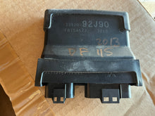 Load image into Gallery viewer, DF 115 hp Suzuki ecu ENGINE CONTROL UNIT 33920-92J90 f6t54672 Four Stroke 2013
