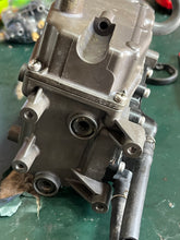 Load image into Gallery viewer, BF 115 130 135 150 hp Honda Vst Vapor Separator BODY float chamber 16019-ZY6-003 16015-ZW5-010 four stroke fuel system FLOAT CHAMBER ONLY
