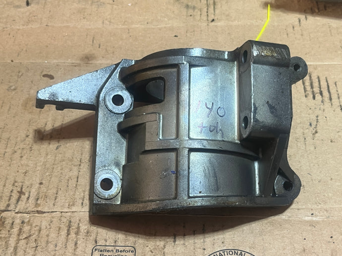 140 hp Tohatsu Nissan 3C7B051010 BRACKET STARTER MOTOR, two stroke outboard motors 2001-2005