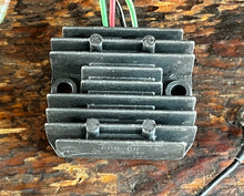 Load image into Gallery viewer, 90 75 HP Yamaha voltage RECTIFIER &amp; REGULATOR 6H0-81960-00-00 Two Stroke 3 cylinder 1992-2000
