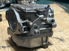 Load image into Gallery viewer, 90 75 hp Yamaha carburetor set 6H107 two stroke 1992-2003 without linkages 6H1-14302-07-00 6H1-14301-07-00 6H1-14303-07-00
