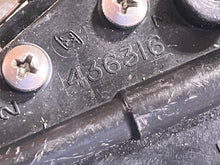 Lade das Bild in den Galerie-Viewer, parts 9.9 15 hp Johnson Evinrude 338478 334045 mx332478 CARBURETOR, top johnson 436316 two stroke
