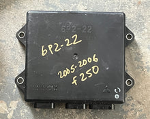 Lade das Bild in den Galerie-Viewer, f 250 hp Yamaha ECU ENGINE CONTROL UNIT 6P2-8591A-22-00 f8t60172 four stroke 2005-06 6P2-20 6P2-21 6P2-23 6P2-24
