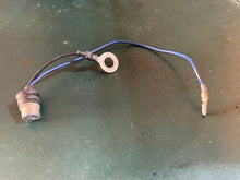 Load image into Gallery viewer, DT 75 85 hp Suzuki 34850-95510 HEAT SWITCH sensor Two Stroke 50 60 65 hp OEM
