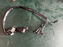 Lade das Bild in den Galerie-Viewer, 40 30 hp Mercury EFI  826802T34 8M0021317 TRIM HARNESS ASSY four stroke OEM
