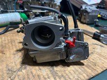 Load image into Gallery viewer, 90 75 hp Yamaha carburetor set 6H107 two stroke 1992-2003 without linkages 6H1-14302-07-00 6H1-14301-07-00 6H1-14303-07-00
