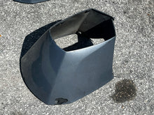 Lade das Bild in den Galerie-Viewer, 250 300 225 hp Yamaha bottom cowling APRON 60V-42741-00-8D Two Stroke HPDI 3.3 Liter 2003-2009 some compatibility hp
