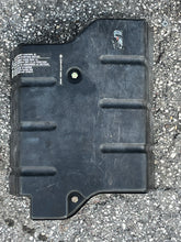 Load image into Gallery viewer, 225 200 250 hp Evinrude Johnson intake AIR SILENCER 0436998 0439767 436317 two stroke 1998-2005
