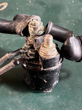 Lade das Bild in den Galerie-Viewer, Hitachi A104-136 12 volt STARTER SOLENOID 825096T01 two stroke outboard
