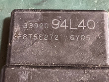 Lade das Bild in den Galerie-Viewer, DF 30 hp Suzuki ECU control unit 33920-94L40 f8t56272 four stroke 2016-2018
