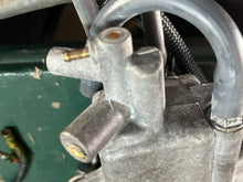 Cargar imagen en el visor de la galería, f 90 75 hp Yamaha vst FLOAT CHAMBER 6D8-14180-20-00 PUMP 6C5-13907-00-00 COOLER 6C5-21841-00-00 four stroke 2006-2011
