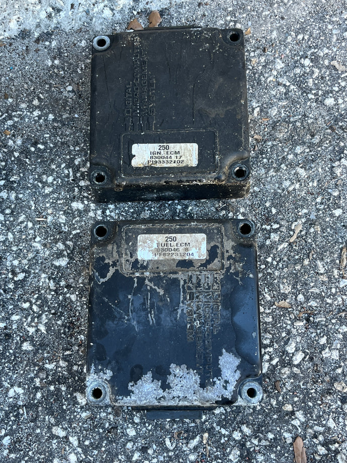 250 hp Mercury IGN ECM control Unit 83004417 Ignition ECU 112100-3100 w/ 8300468 EFI ECM Engine Control Unit 830046 8 112100-3120 Two Stroke