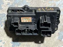 Lade das Bild in den Galerie-Viewer, f 150 hp Yamaha electrical FUSE BOX 63P-82170-02-00 four stroke 2015-2024
