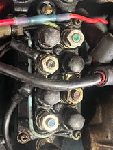 Lade das Bild in den Galerie-Viewer, 50 40 hp Yamaha Two Stroke STARTING MOTOR ASSY 1994-2007 6F5-81800-11-00, STARTER RELAY 6G1-81941-10-00, BRACKET 6H4-81822-02-98, RECTIFIER &amp; REGULATOR 2000-2008 6H2-81960-10-00, IGNITION COILS
