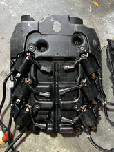 Load image into Gallery viewer, 150 175 hp Yamaha IGNITION COIL  68F-82310-01-00 BRACKET 68F-82316-00-00 two stroke HPDI 2004-2014 some 200 hp
