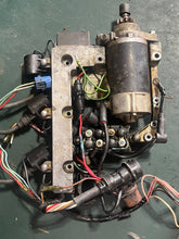 Lade das Bild in den Galerie-Viewer, 50 40 hp Yamaha Two Stroke STARTING MOTOR ASSY 1994-2007 6F5-81800-11-00, STARTER RELAY 6G1-81941-10-00, BRACKET 6H4-81822-02-98, RECTIFIER &amp; REGULATOR 2000-2008 6H2-81960-10-00, IGNITION COILS
