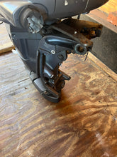 Lade das Bild in den Galerie-Viewer, f 150 hp Yamaha 20” long MIDSECTION with bottom cowling
