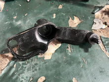 Load image into Gallery viewer, f 90 75 hp Yamaha THROTTLE CONTROL LEVER 6D8-42157-00-00 four stroke 2005-2017
