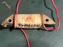 Lade das Bild in den Galerie-Viewer, 40 35 25 hp Tohatsu Nissan EXCITER COIL 3G2060210 two stroke 40c OEM
