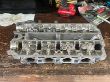 Load image into Gallery viewer, f 115 hp Yamaha 2003 Cylinder Head 68V-11110-00-94 four stroke 2000-2011 68V-W009A-01-1S
